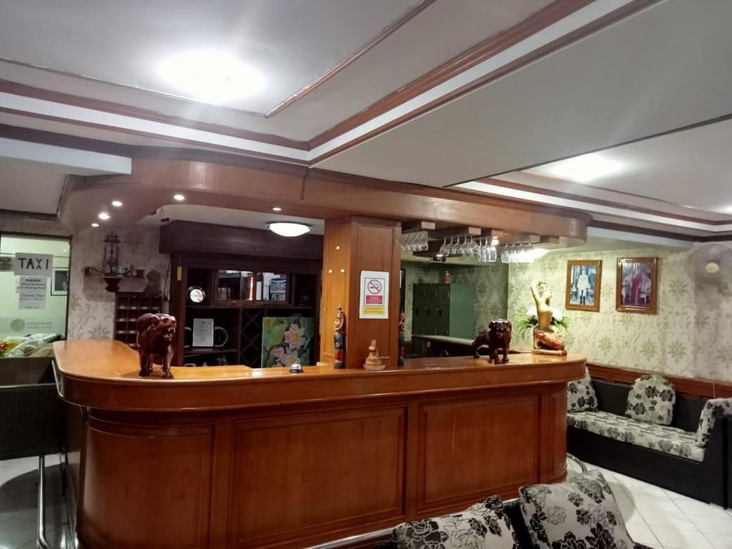 Kingfisher House And Bar Pattaya Exterior foto